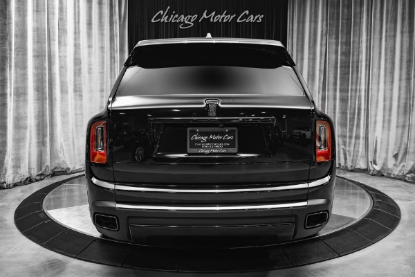 Used 2022 Rolls-Royce Black Badge Cullinan Shooting Star Headliner MSRP $451,300+ Only 5200 Miles! LOADED for sale Sold at Chicago Motor Cars in West Chicago IL 60185 4