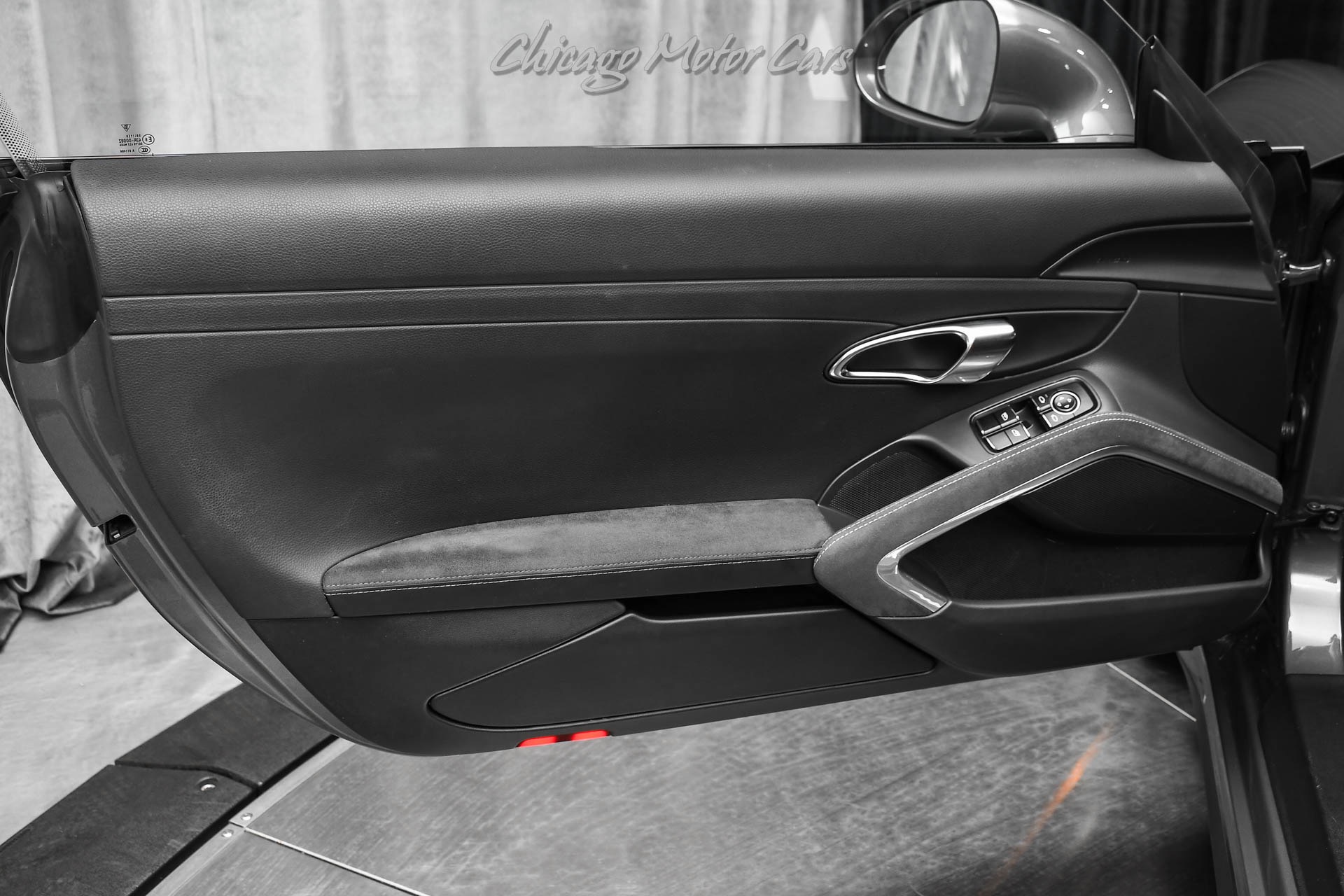 2014 PORSCHE 911 - Image 25