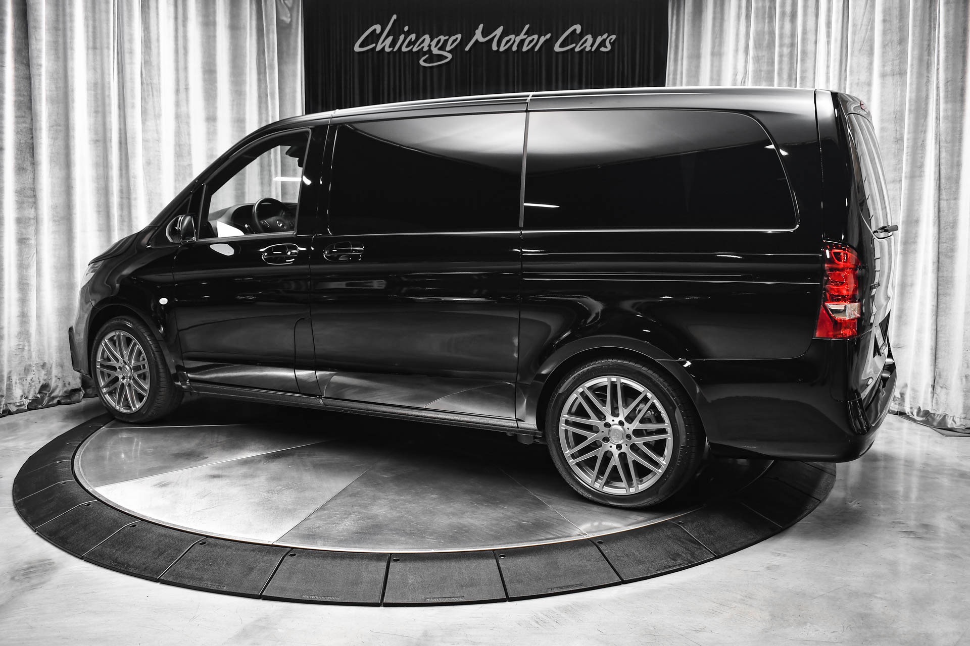 2023 MERCEDES-BENZ METRIS - Image 3