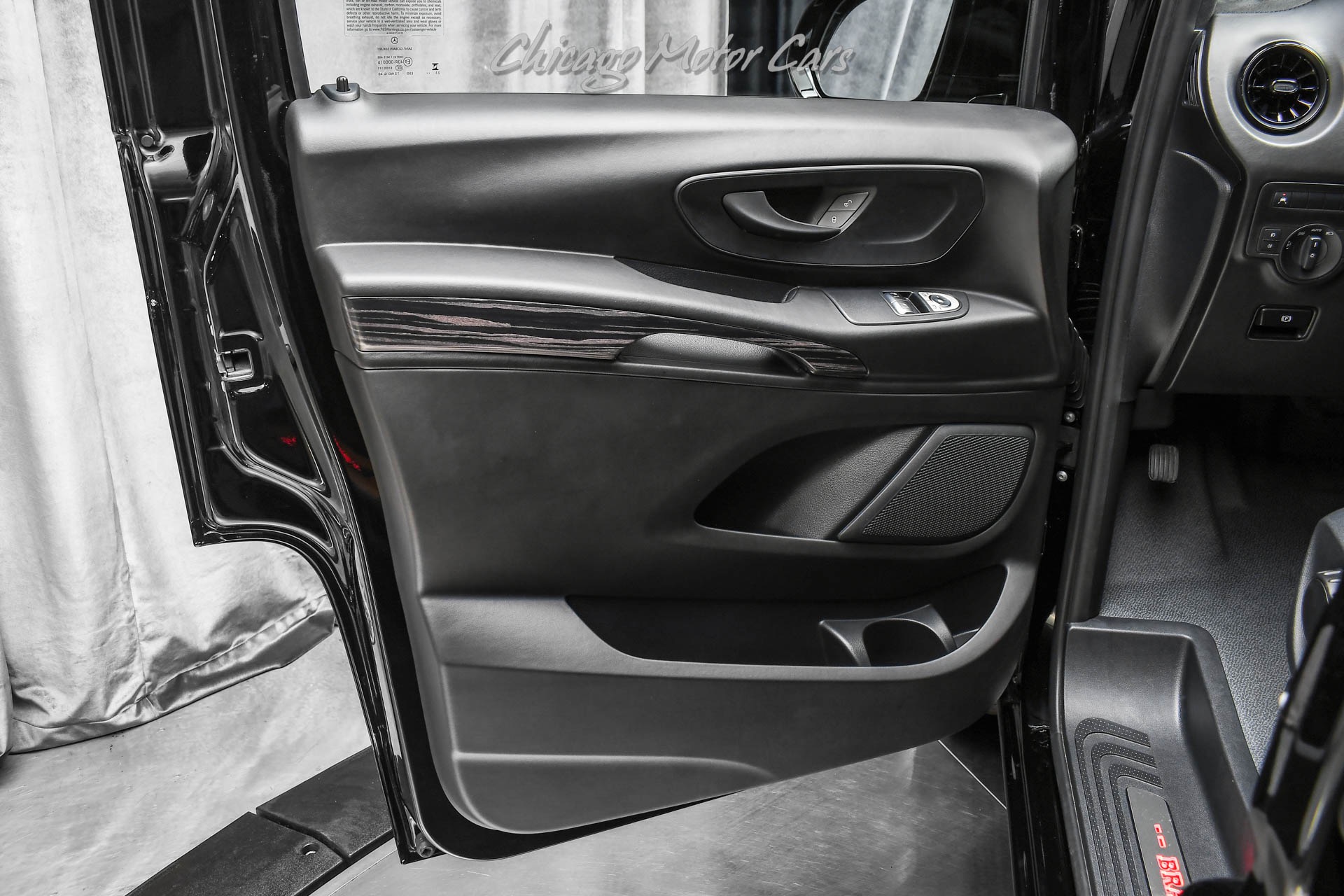 2023 MERCEDES-BENZ METRIS - Image 40