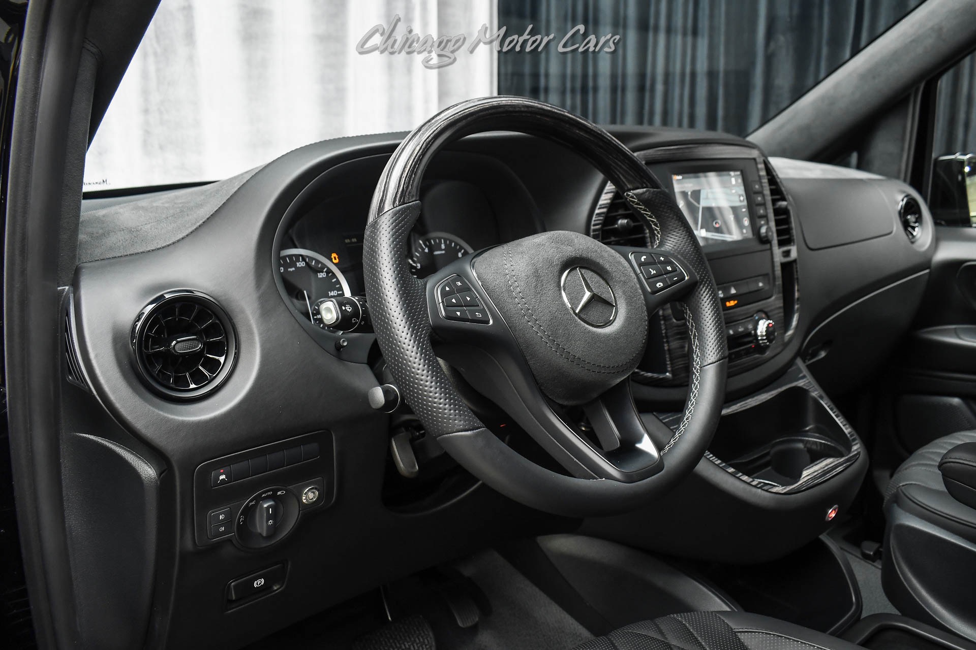 2023 MERCEDES-BENZ METRIS - Image 8