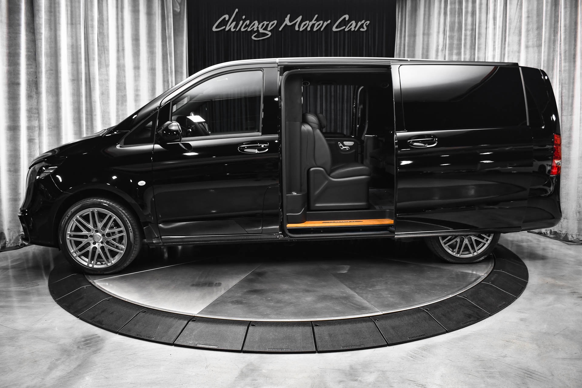 2023 MERCEDES-BENZ METRIS - Image 1