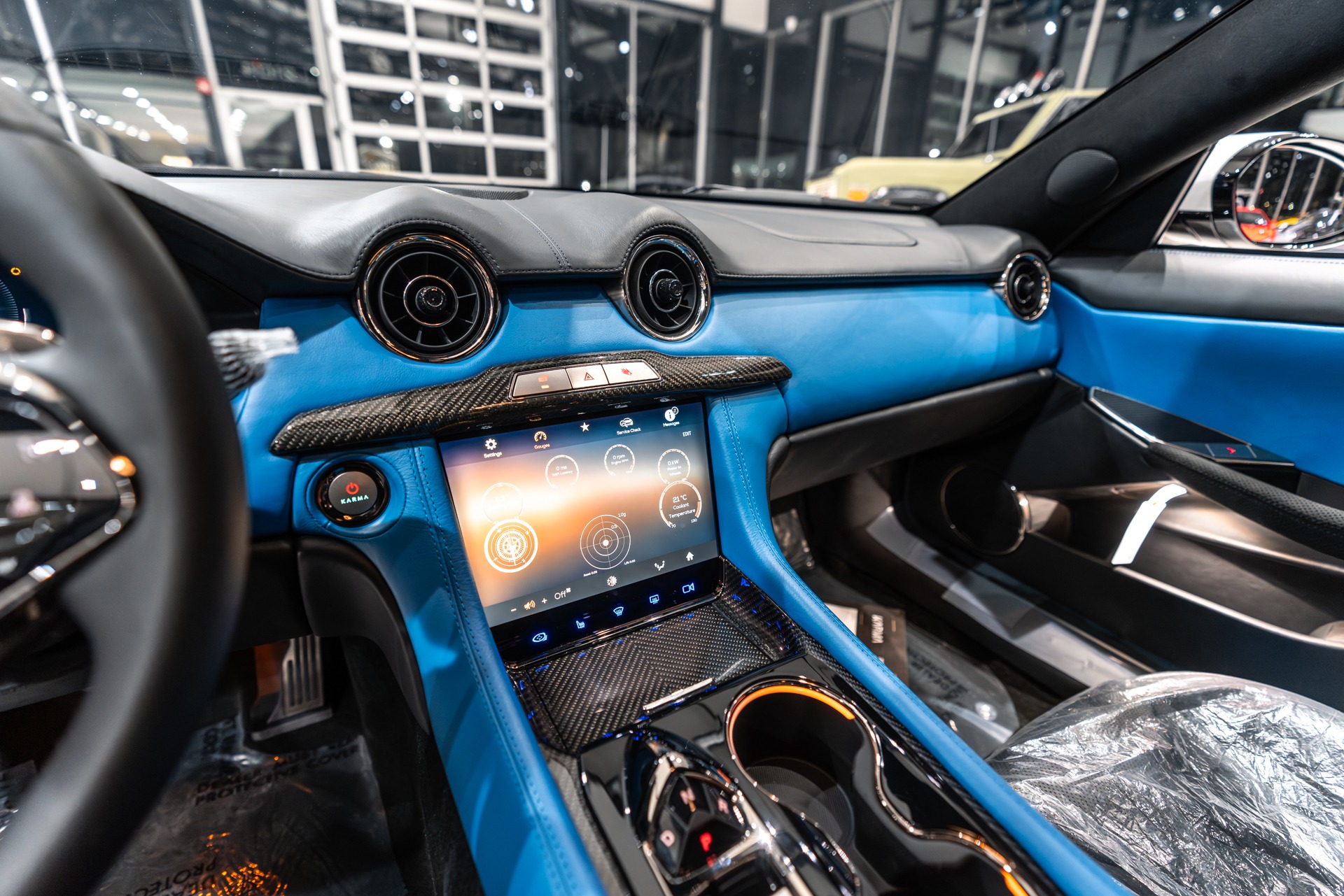 2025 KARMA REVERO - Image 12