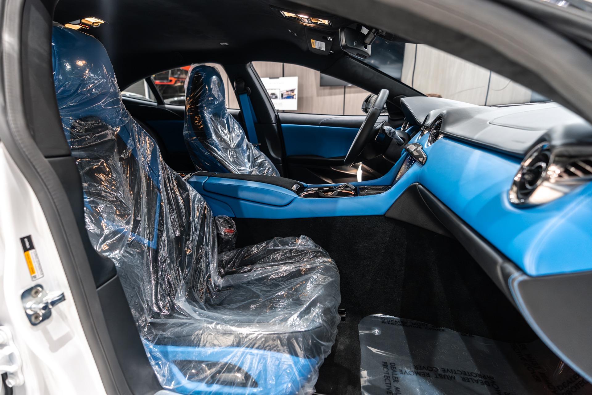 2025 KARMA REVERO - Image 23