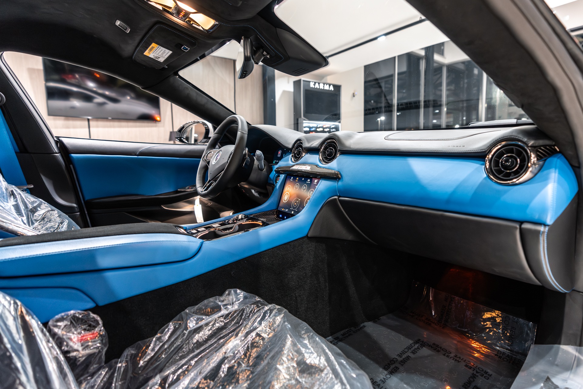 2025 KARMA REVERO - Image 26