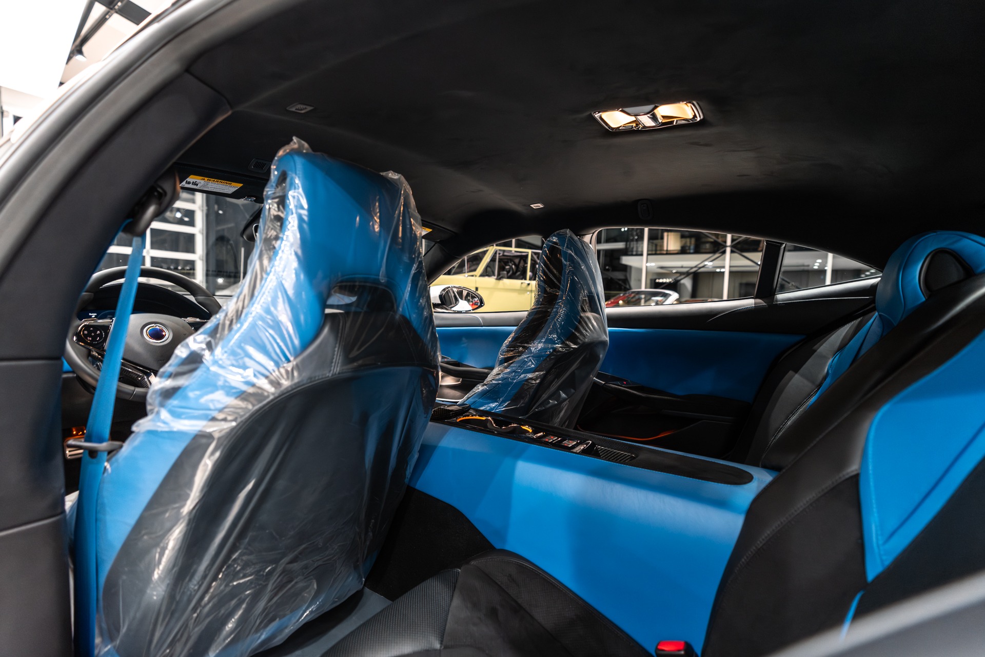 2025 KARMA REVERO - Image 27