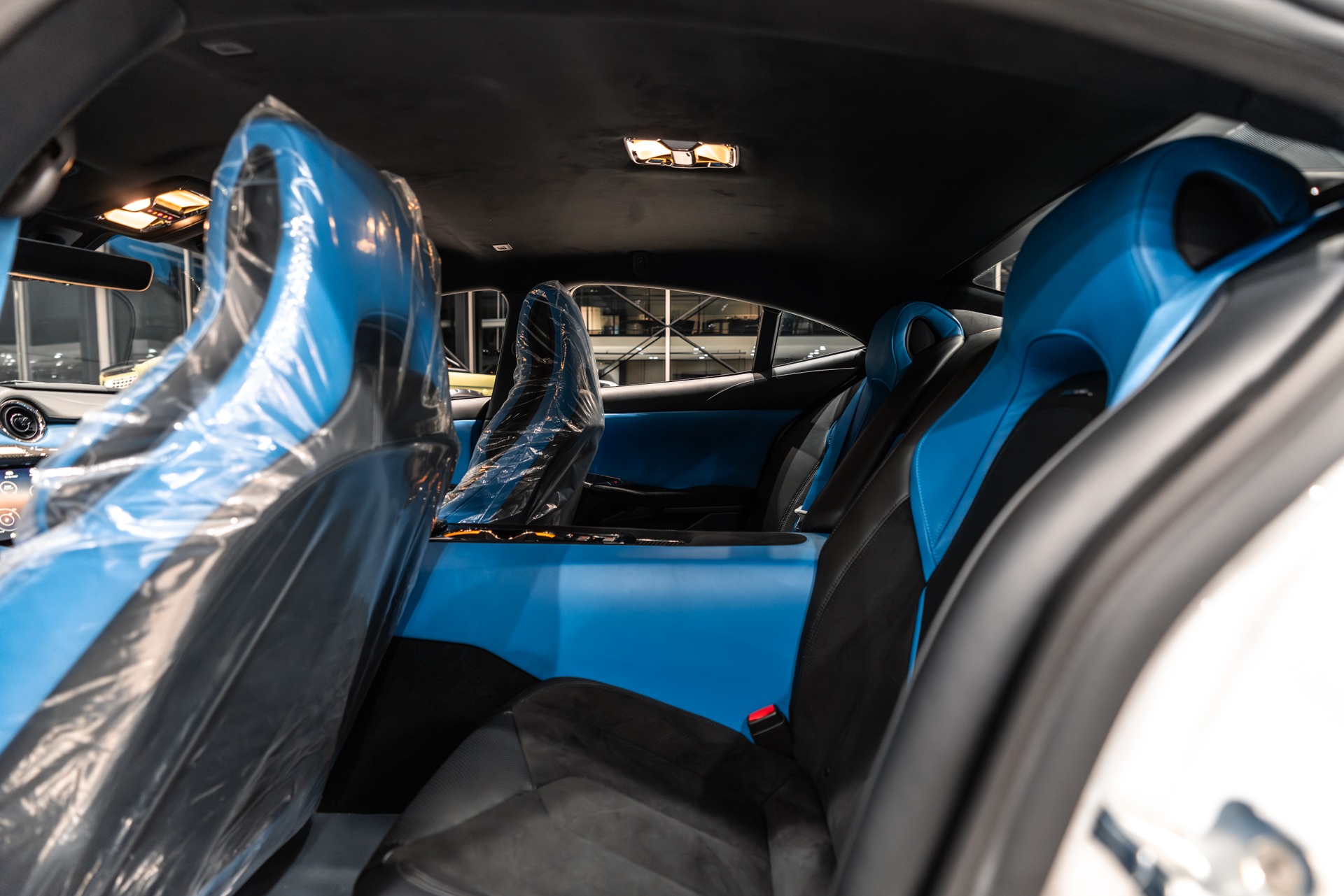 2025 KARMA REVERO - Image 28