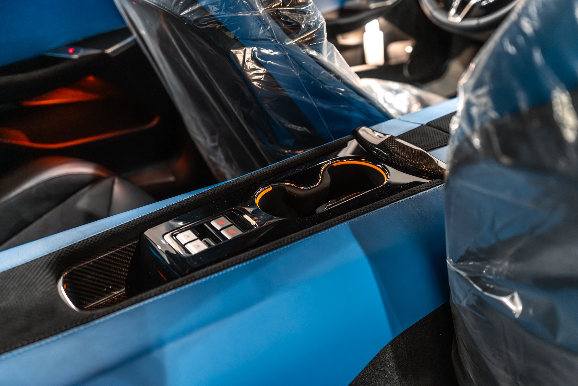 2025 KARMA REVERO - Image 30