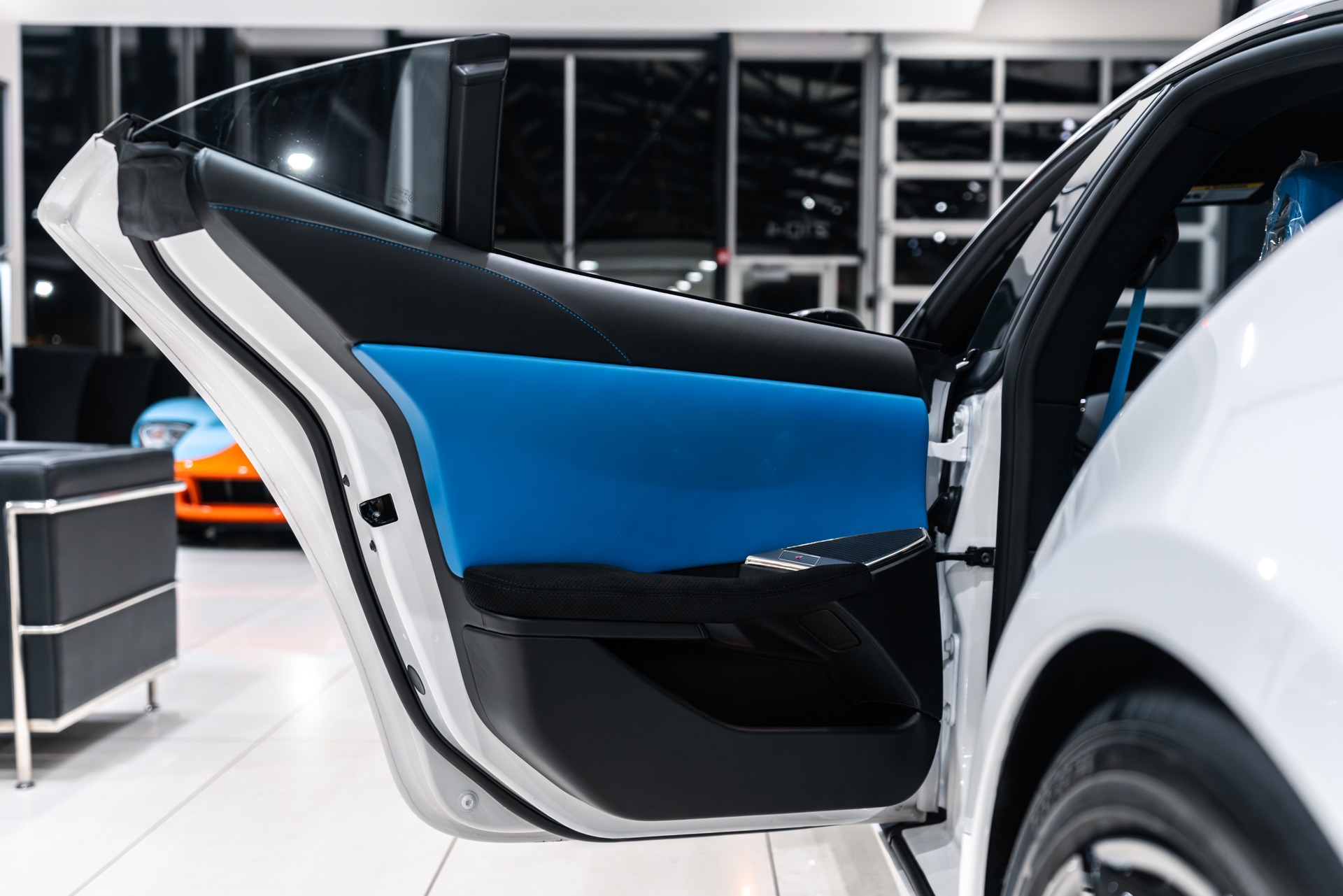 2025 KARMA REVERO - Image 35