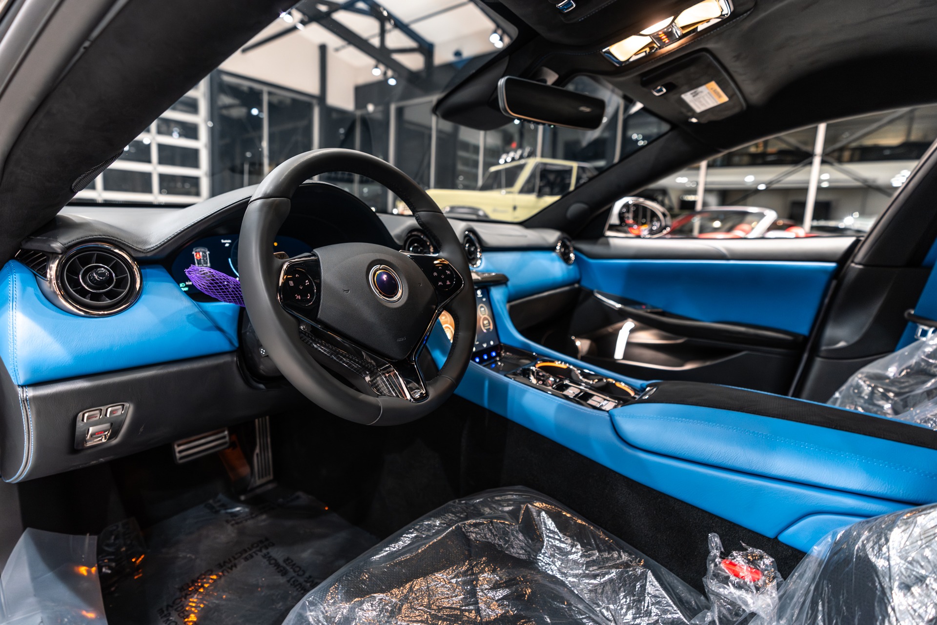 2025 KARMA REVERO - Image 6