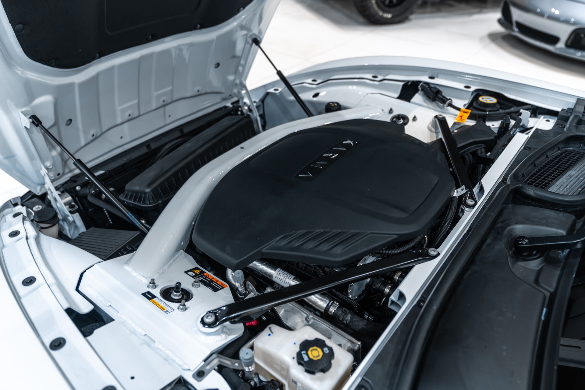 2025 KARMA REVERO - Image 60