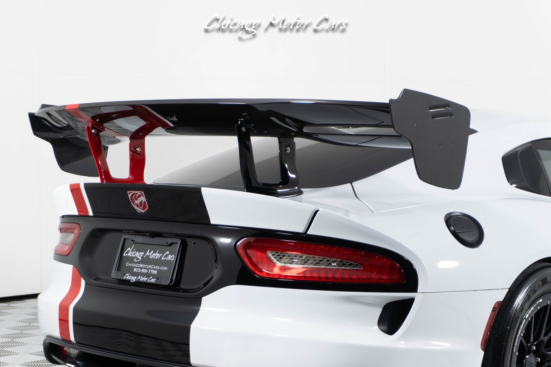 2016 DODGE VIPER - Image 23