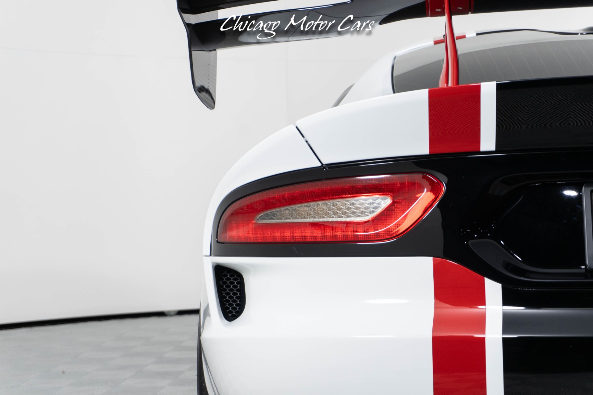 2016 DODGE VIPER - Image 25