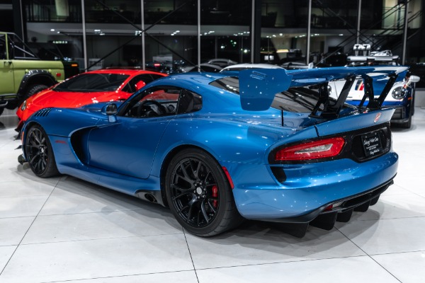 Used 2017 Dodge Viper ACR Extreme Aero Coupe 1 OF 1! Special Paint! Carbon Fiber Pkg! ONLY 3k Mil for sale Sold at Chicago Motor Cars in West Chicago IL 60185 2