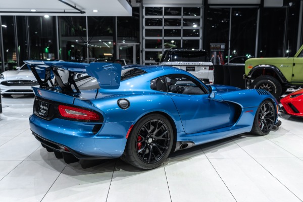 Used 2017 Dodge Viper ACR Extreme Aero Coupe 1 OF 1! Special Paint! Carbon Fiber Pkg! ONLY 3k Mil for sale Sold at Chicago Motor Cars in West Chicago IL 60185 4