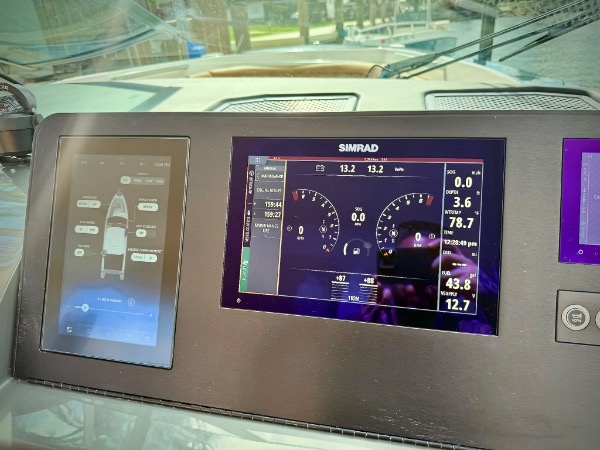 Used 2023 Avira 32 Bow Rider Power Retractable Sunshade! Low Hours! Twin Verado Motors! for sale Sold at Chicago Motor Cars in West Chicago IL 60185 4
