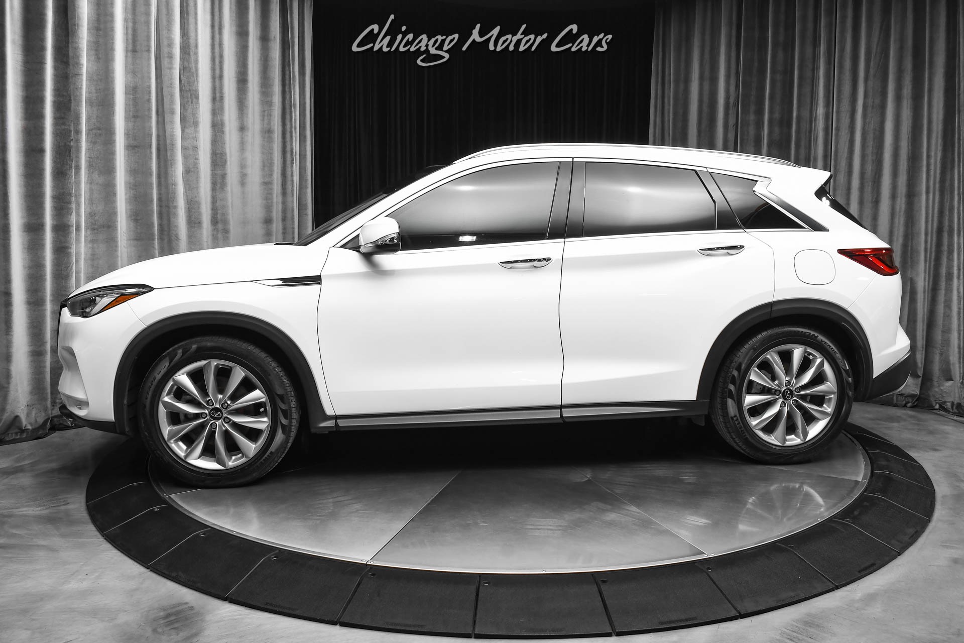 Used 2021 Infiniti QX50 Luxe Panoroof! Remote Starter! ProPilot Assist! Apple Carplay! Loaded! for sale Sold at Chicago Motor Cars in West Chicago IL 60185 1
