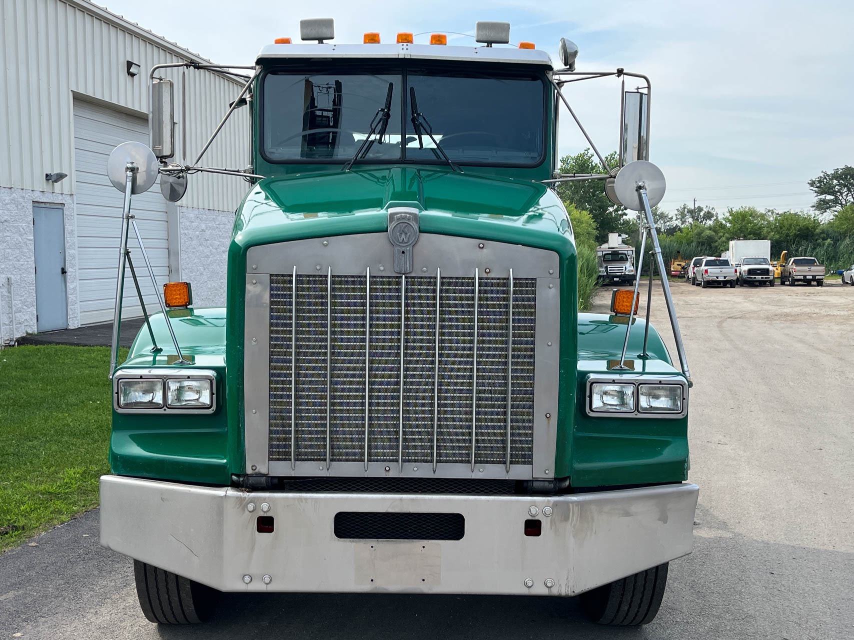 2002 KENWORTH T800 - Image 2