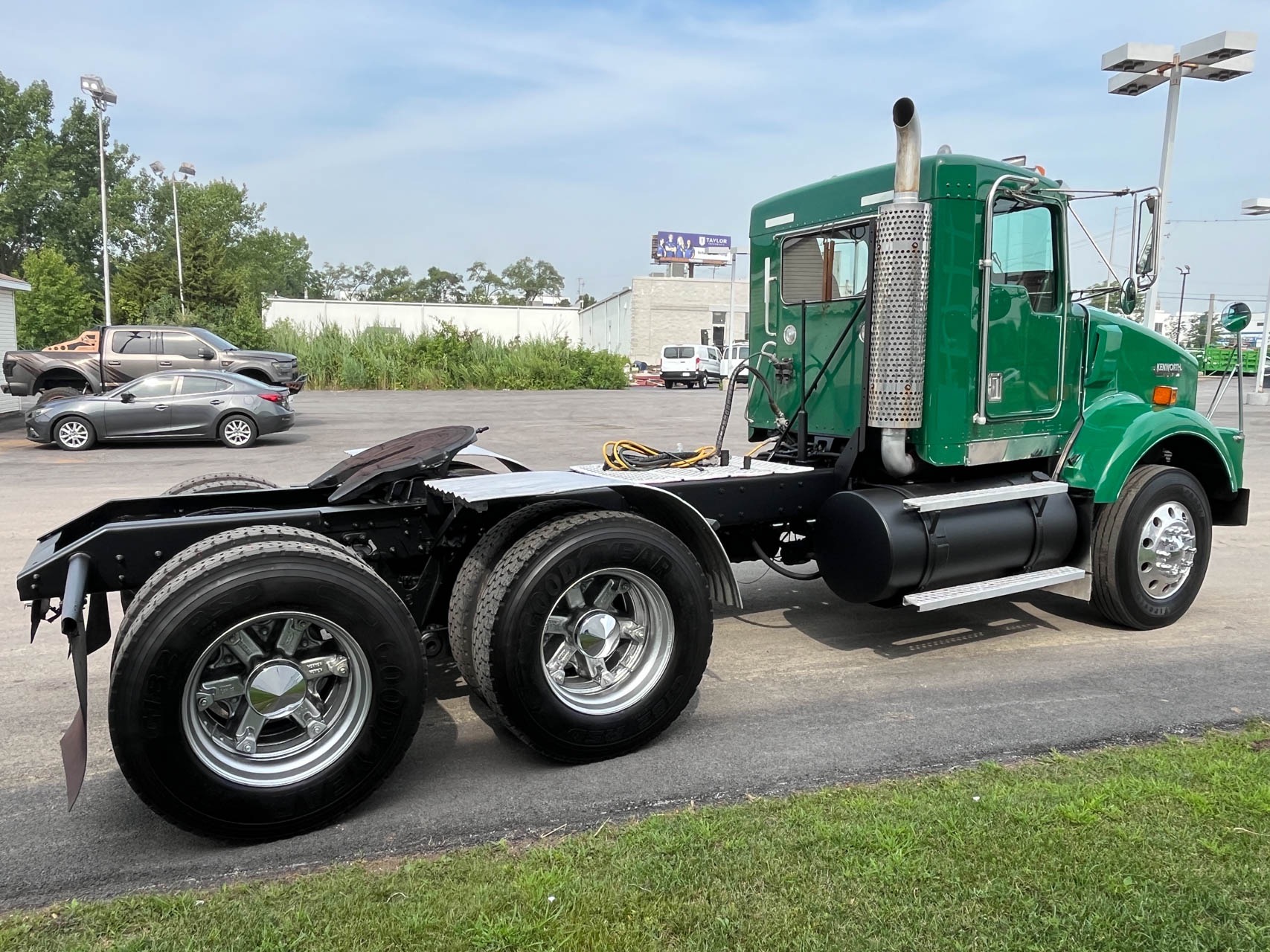 2002 KENWORTH T800 - Image 5