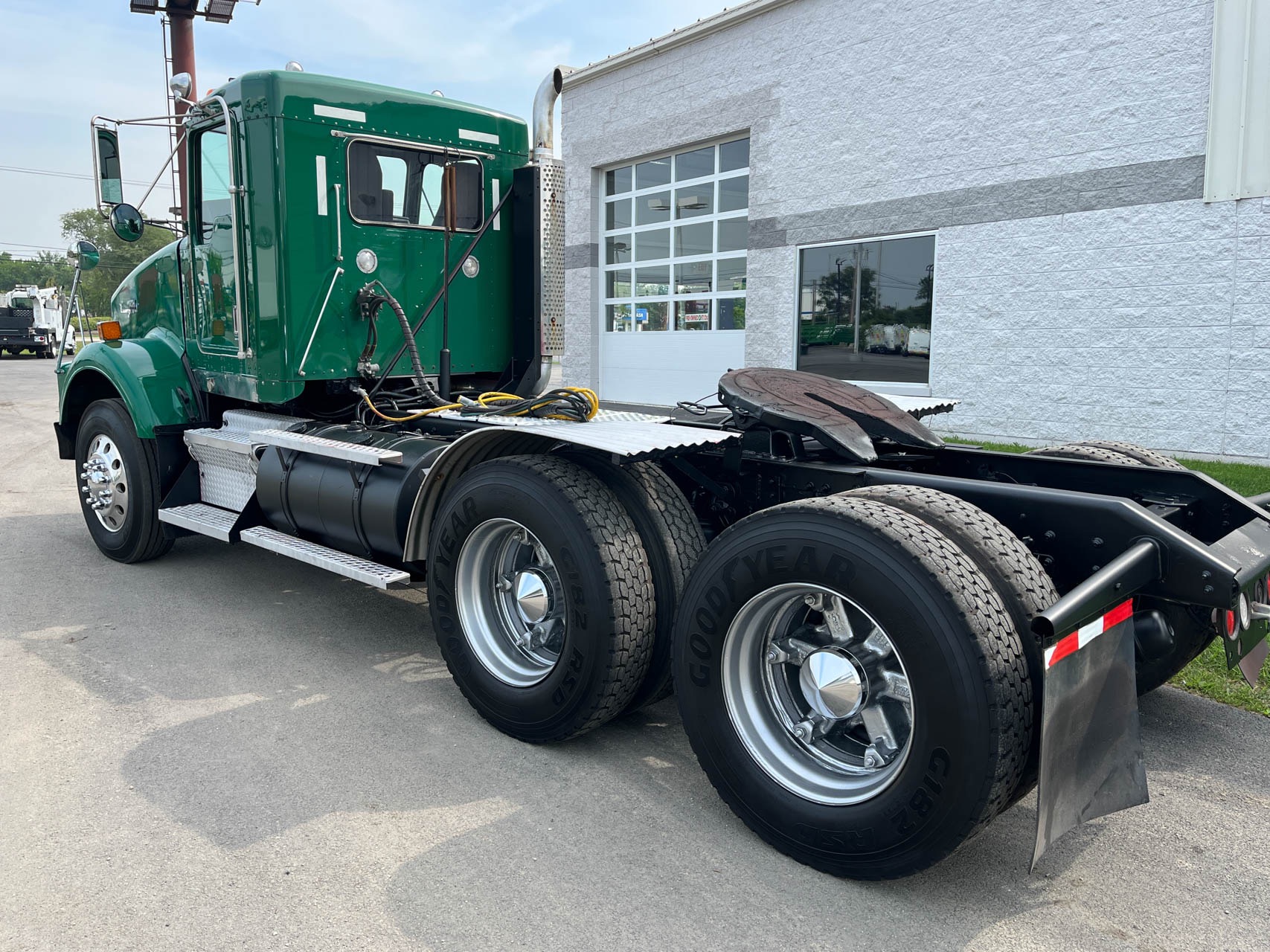 2002 KENWORTH T800 - Image 7