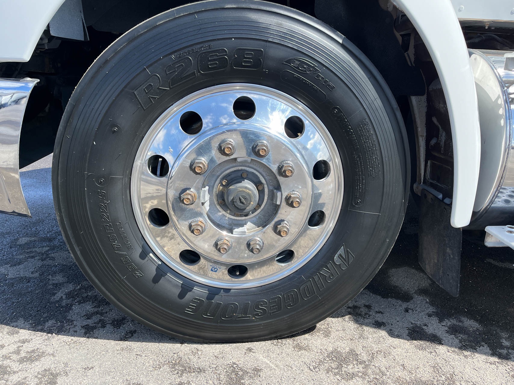 2016 KENWORTH T3 SERIES - Image 15