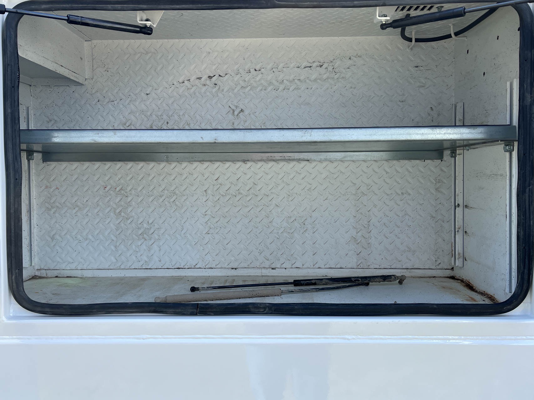 2016 KENWORTH T3 SERIES - Image 20