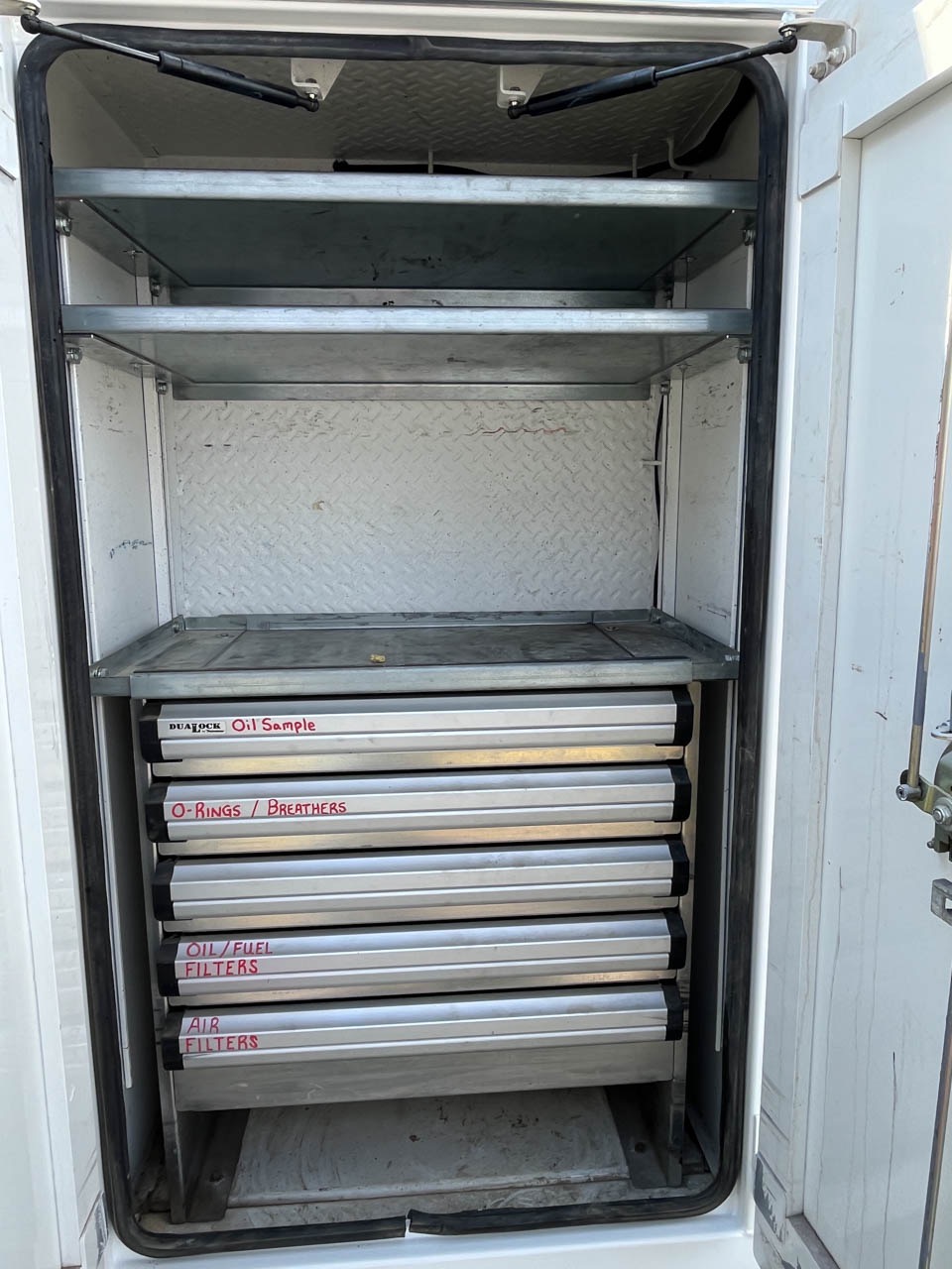 2016 KENWORTH T3 SERIES - Image 22