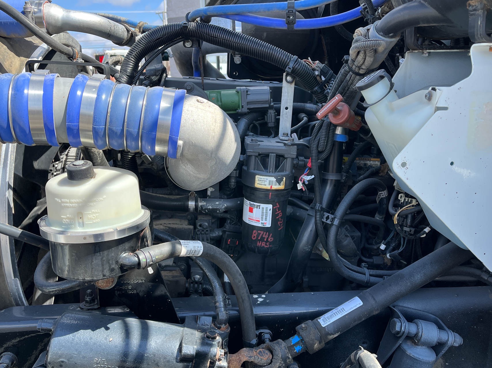 2016 KENWORTH T3 SERIES - Image 24