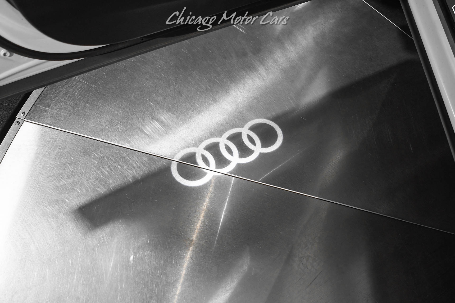 2020 AUDI Q8 - Image 30