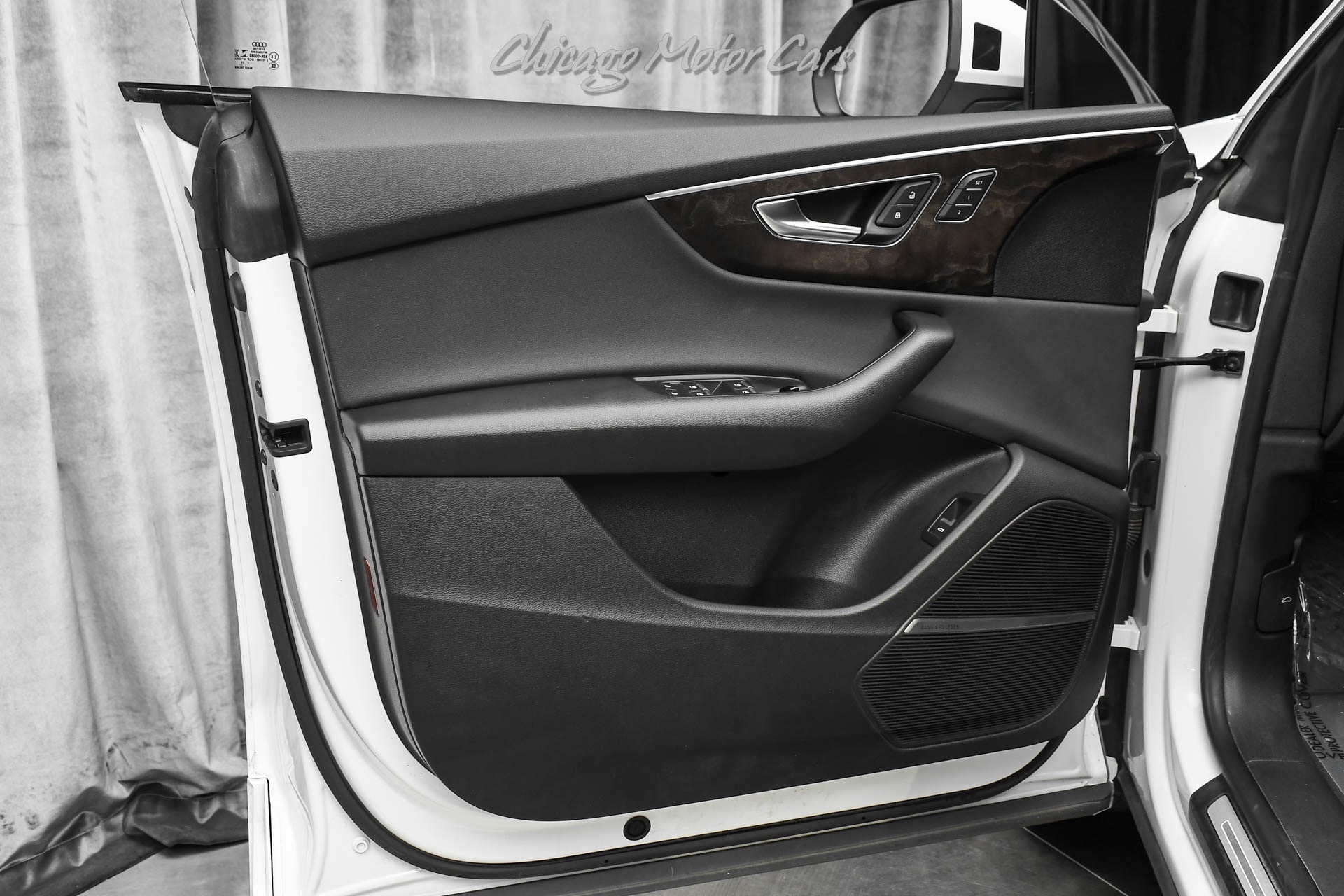 2020 Audi Q8 Premium Plus - Photo 32