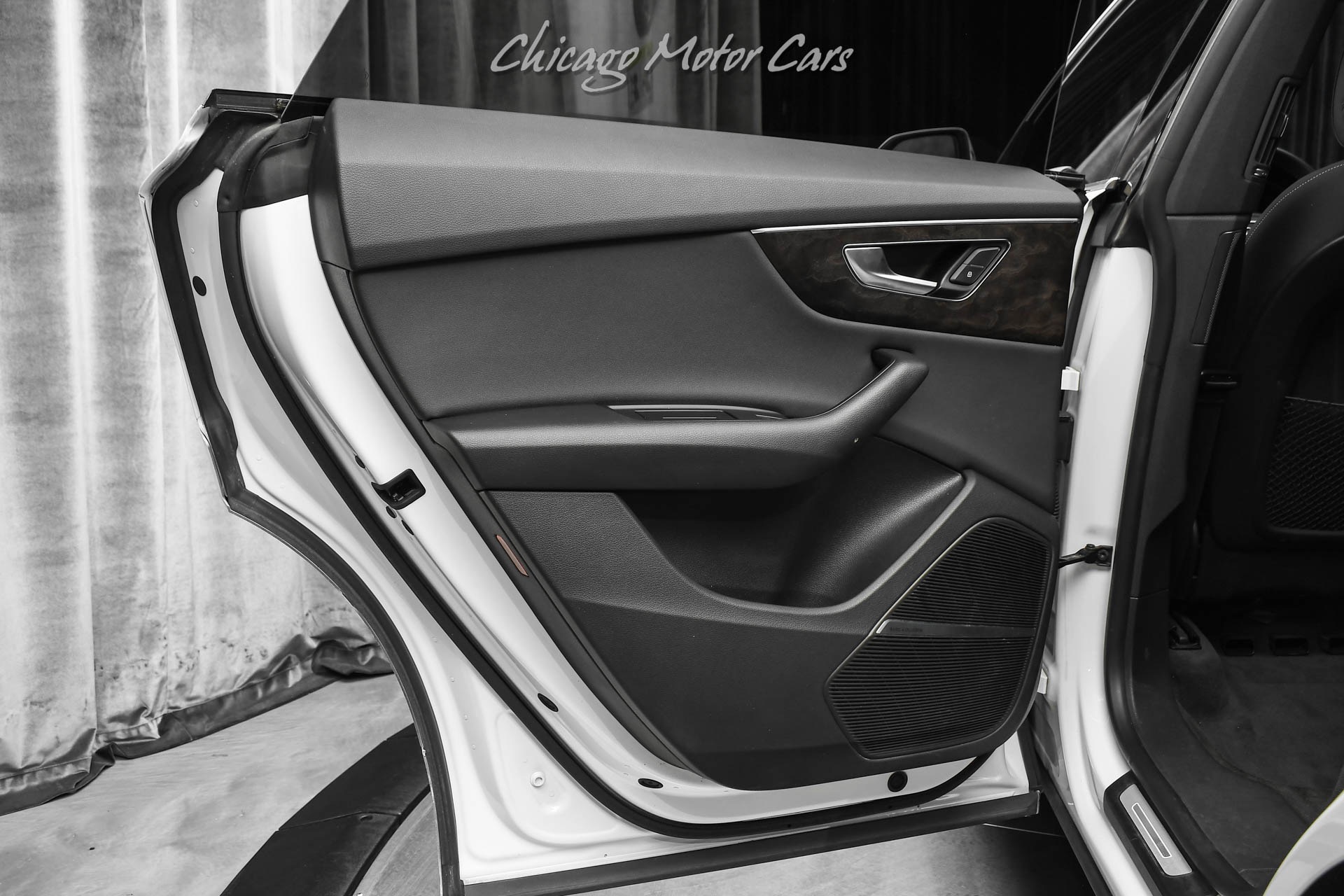 2020 Audi Q8 Premium Plus - Photo 35