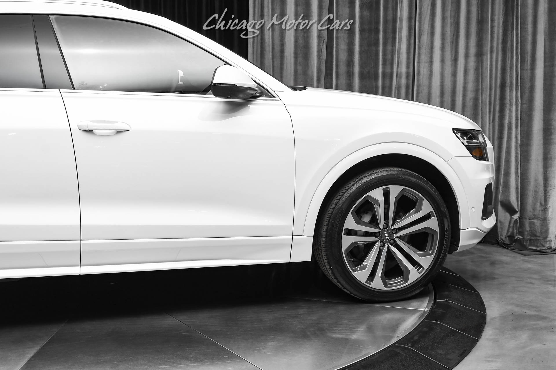 2020 Audi Q8 Premium Plus - Photo 47