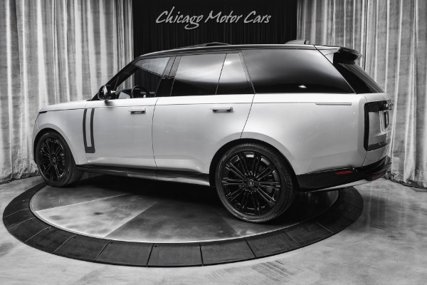 Used 2024 Land Rover Range Rover P530 SE Meridian Premium Sound Towing Pkg Black Contrast Roof for sale $99,800 at Chicago Motor Cars in West Chicago IL 60185 3