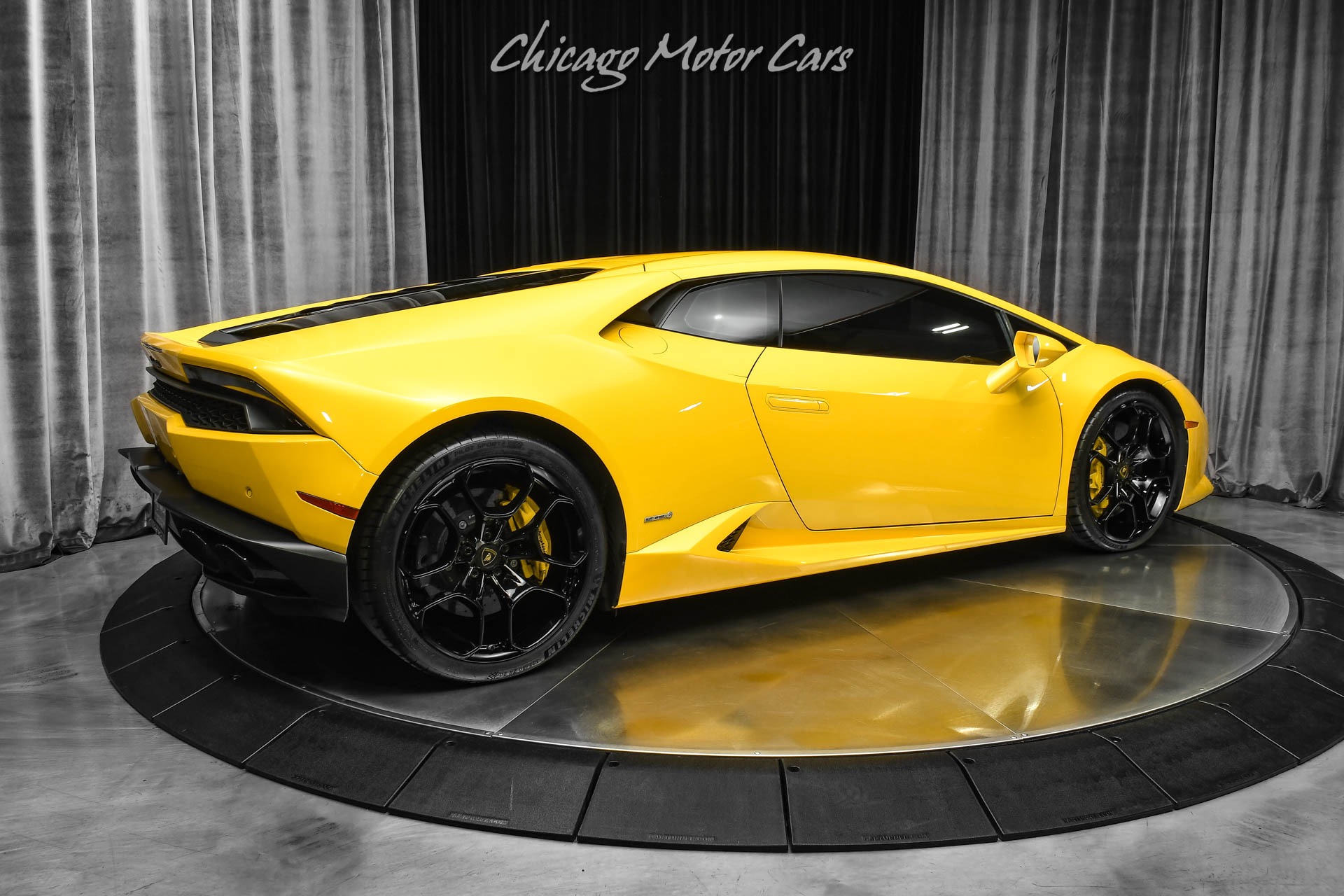 Used 2015 Lamborghini Huracan LP 610-4! CCB W/Yellow Calipers