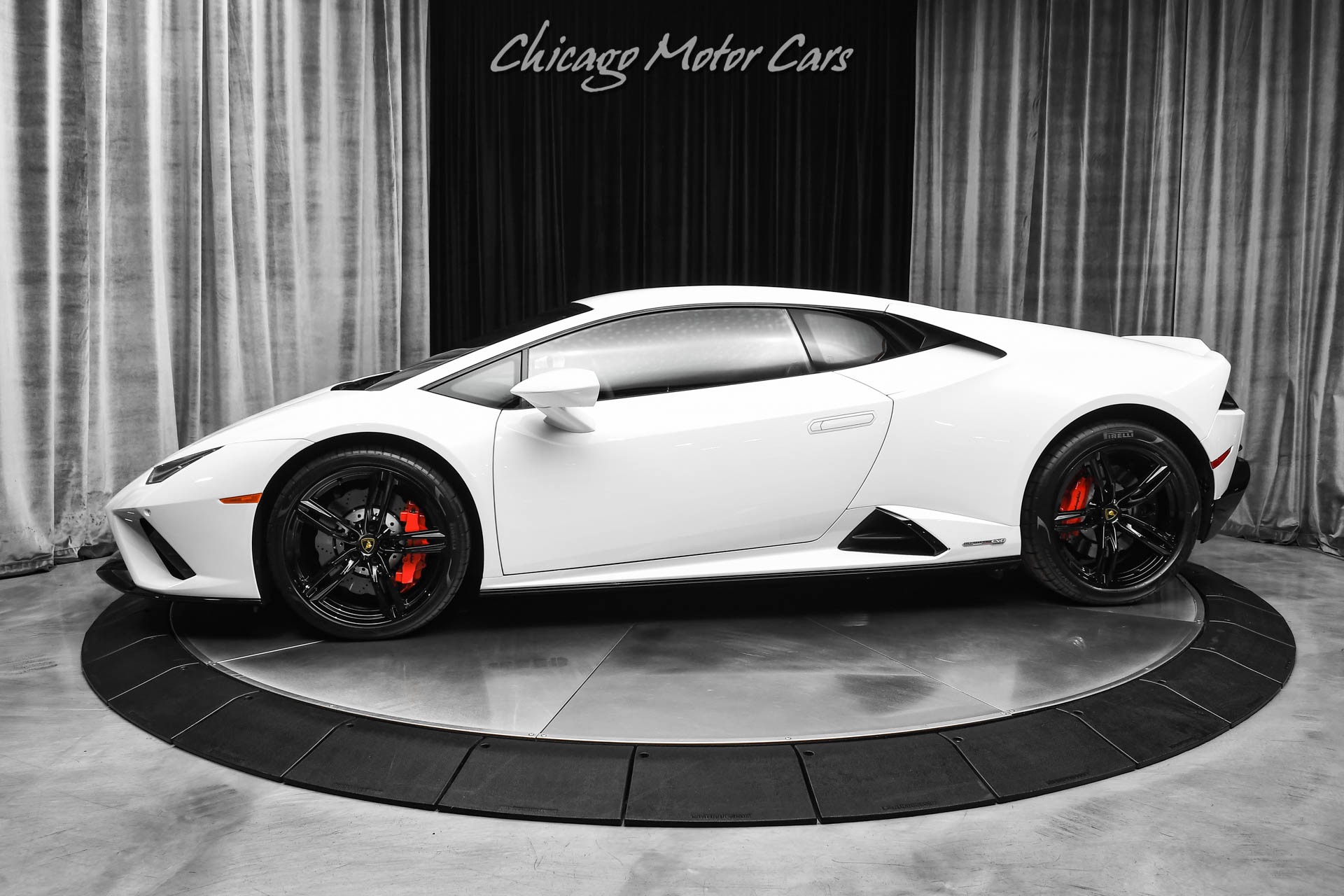 Used 2021 Lamborghini Huracan EVO! Only 5k Miles! Front Axle Lifter! Styling Pkg! Full Front PPF! for sale Sold at Chicago Motor Cars in West Chicago IL 60185 1