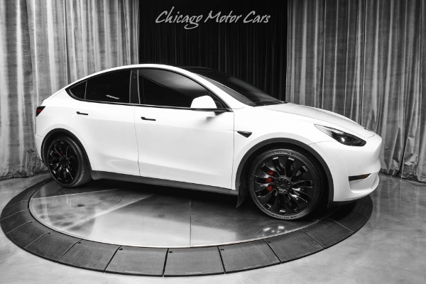 Used 2022 Tesla Model Y Performance! 5 Seater! Carbon Fiber Spoiler! Uberturbine Wheels! for sale Sold at Chicago Motor Cars in West Chicago IL 60185 6