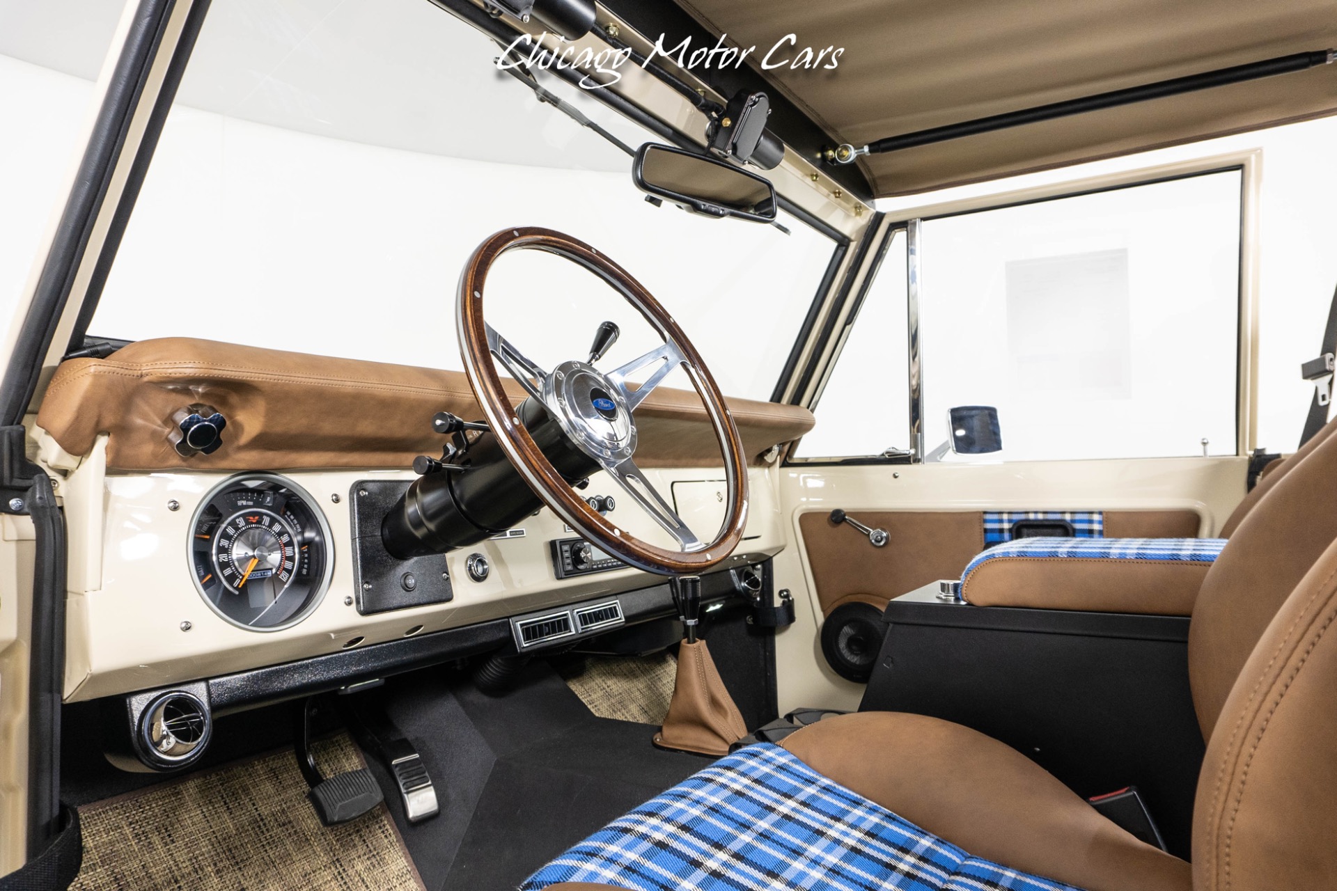 1966 FORD BRONCO VELOCITY SIGNATURE - Image 24