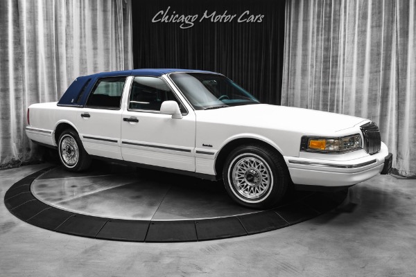 Used 1997 Lincoln Town Car Executive! 2 Owner! Landau top! White/Blue! Leather! Last Year for sale Sold at Chicago Motor Cars in West Chicago IL 60185 6