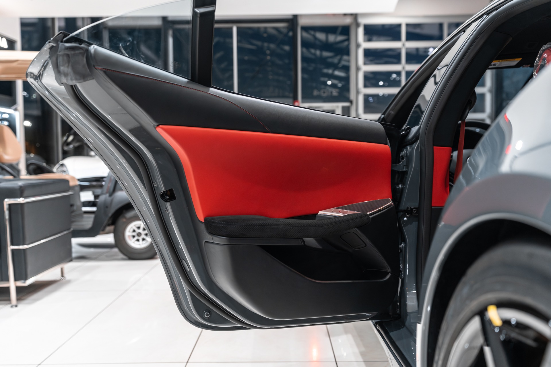 2025 KARMA REVERO - Image 38