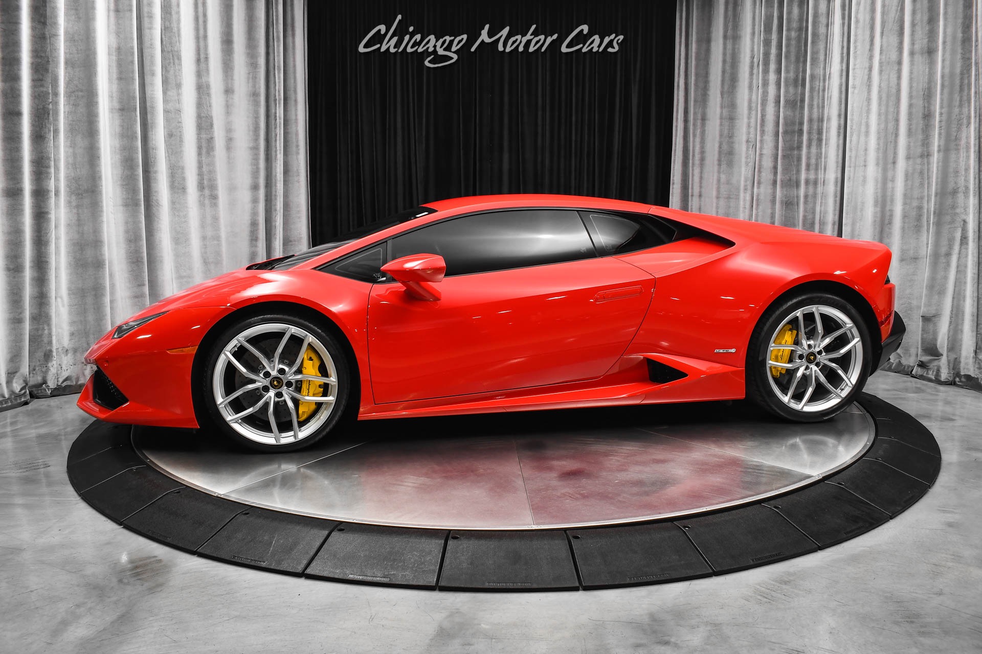 Used 2015 Lamborghini Huracan LP610-4 AWD Coupe  Only 9K Miles! Sportivo Interior Rosso Mars for sale Sold at Chicago Motor Cars in West Chicago IL 60185 1