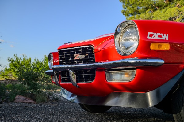 Used 1971 Chevrolet Camaro Z28 Coupe Brand New 427ci SBC Fully Restored Vintage AC for sale Sold at Chicago Motor Cars in West Chicago IL 60185 3