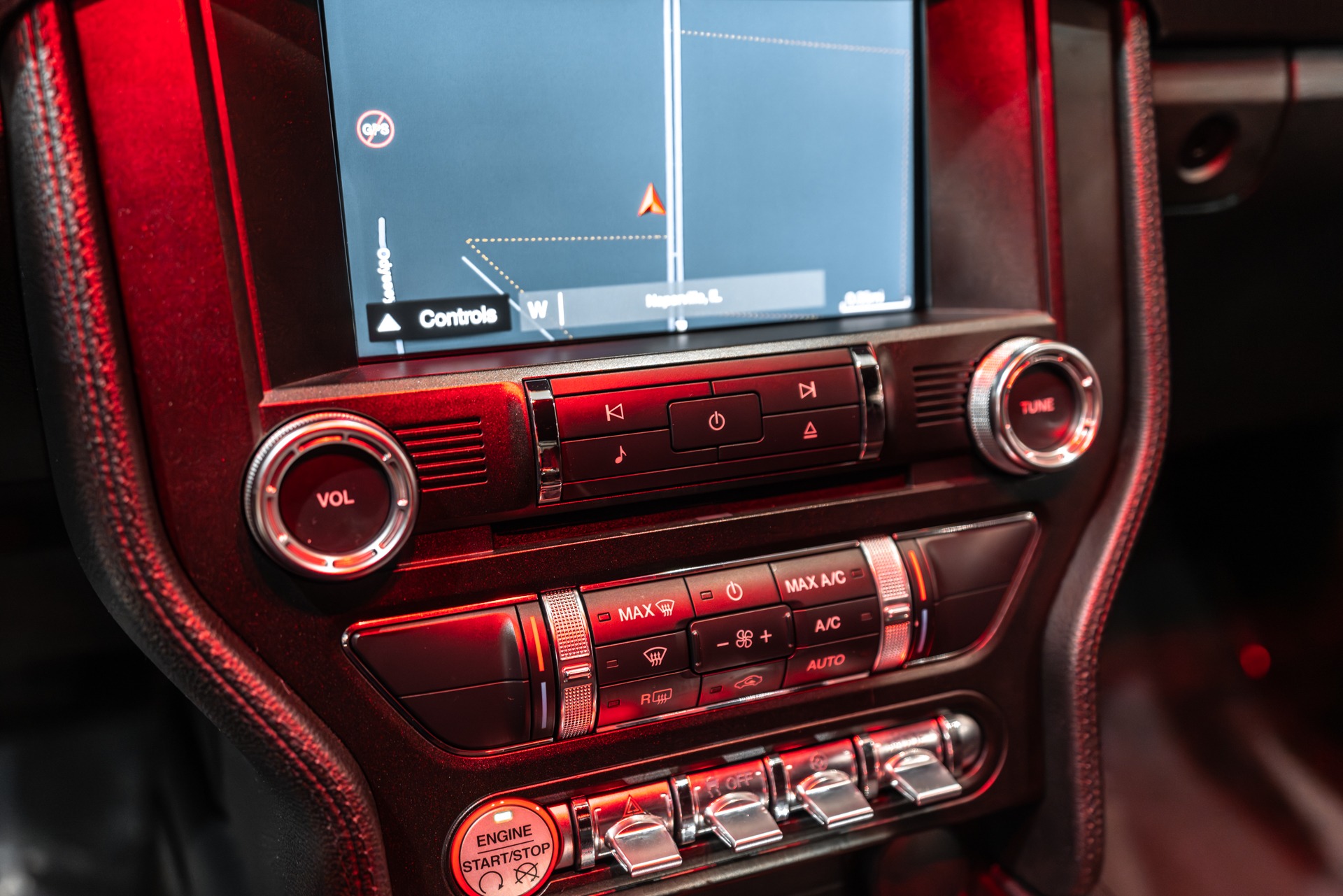 2015 FORD MUSTANG - Image 16