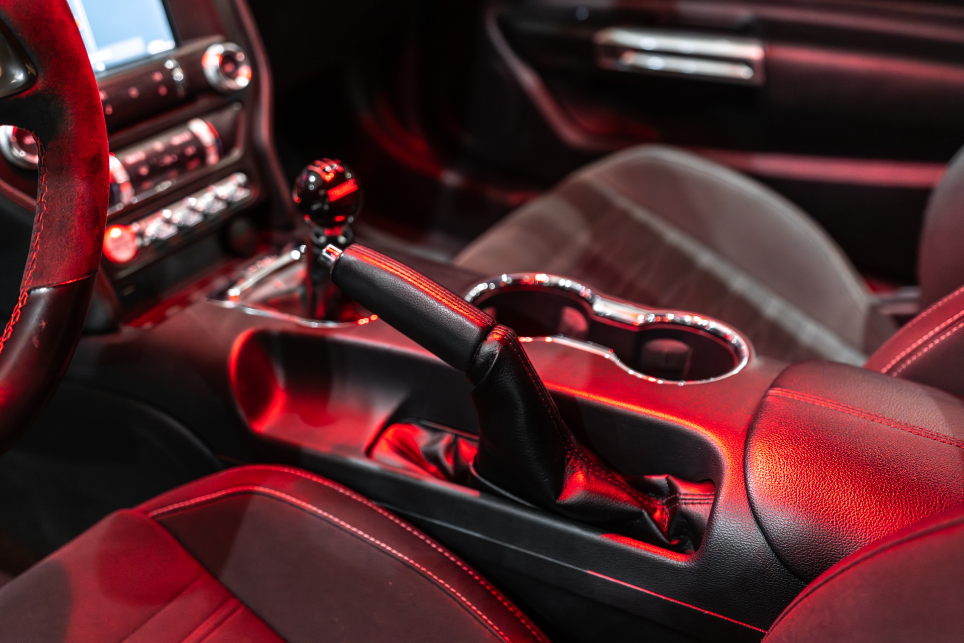 2015 FORD MUSTANG - Image 19