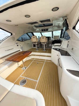Used 2014 SEA RAY 54 Sundancer Sundancer Hydraulic Marine Lift! Satellite TV! Underwater Transom Lighting! for sale Sold at Chicago Motor Cars in West Chicago IL 60185 2
