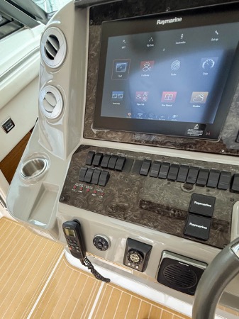 Used 2014 SEA RAY 54 Sundancer Sundancer Hydraulic Marine Lift! Satellite TV! Underwater Transom Lighting! for sale Sold at Chicago Motor Cars in West Chicago IL 60185 3