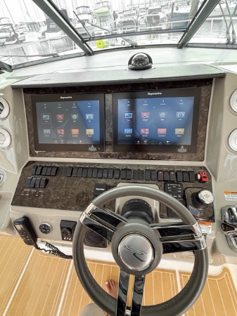 Used 2014 SEA RAY 54 Sundancer Sundancer Hydraulic Marine Lift! Satellite TV! Underwater Transom Lighting! for sale Sold at Chicago Motor Cars in West Chicago IL 60185 4