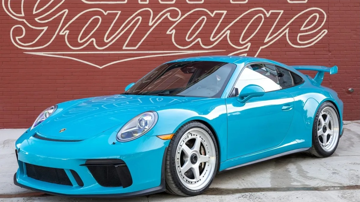 Used 2018 Porsche 911 GT3 for sale Sold at Chicago Motor Cars in West Chicago IL 60185 1