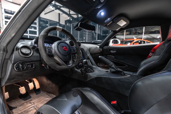 Used 2017 Dodge Viper ACR Extreme Aero Coupe Only 5k Miles! Brass Monkey Wheels! Carbon! Fully Loaded for sale Sold at Chicago Motor Cars in West Chicago IL 60185 6