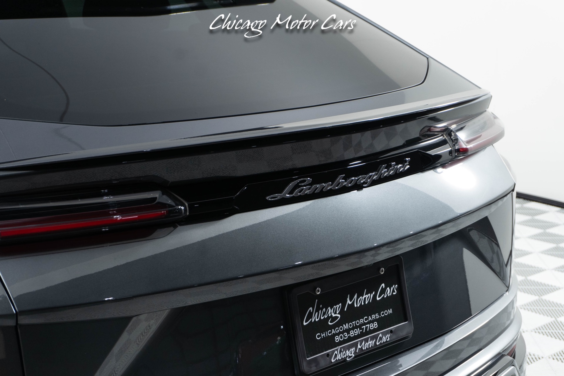 2019 LAMBORGHINI URUS - Image 14