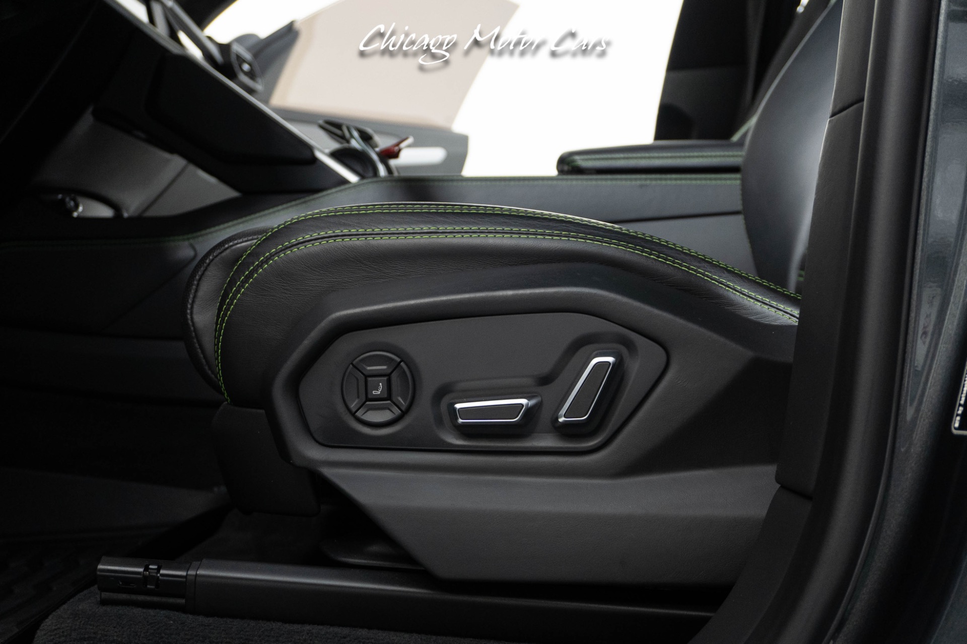 2019 LAMBORGHINI URUS - Image 20